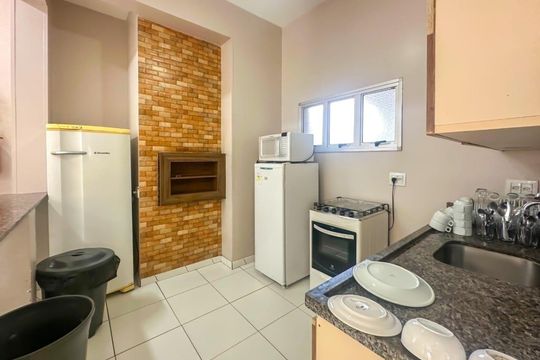Cozinha  de apartamento para alugar com 3 quartos, 64m² em Sarandi, Porto Alegre