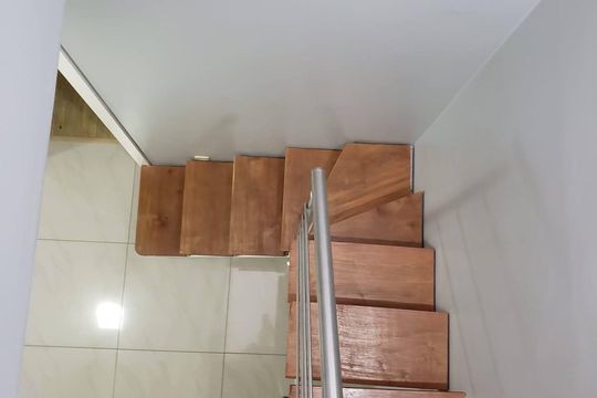 Escada de casa de condomínio à venda com 4 quartos, 173m² em Vila Nova, Porto Alegre