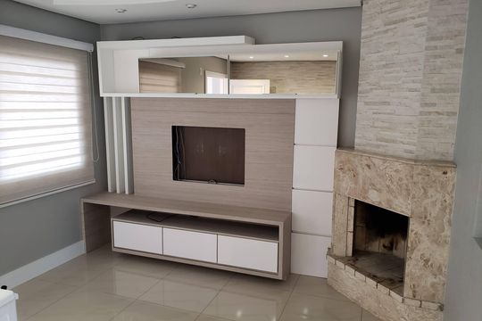 Sala de casa de condomínio à venda com 4 quartos, 173m² em Vila Nova, Porto Alegre