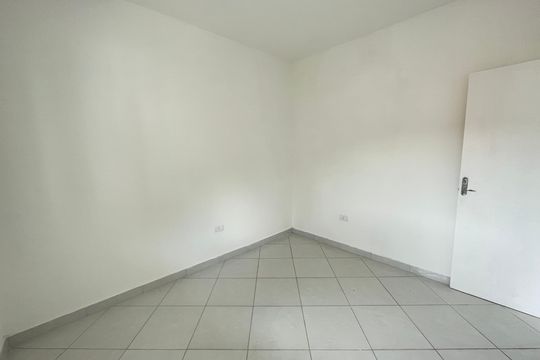 Quarto 1 de kitnet/studio para alugar com 1 quarto, 30m² em Parque Mirante da Mata, Cotia