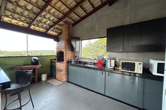 Casa à venda com 3 quartos, 599m² em Tupã, Contagem