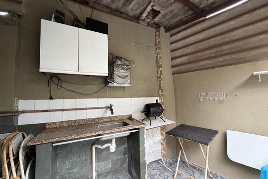 Quintal de casa à venda com 5 quartos, 1400m² em Taquara, Rio de Janeiro
