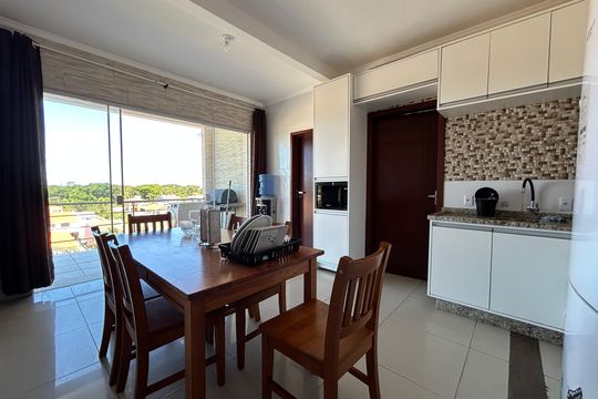 Cozinha de casa para alugar com 3 quartos, 145m² em Armação, Florianópolis