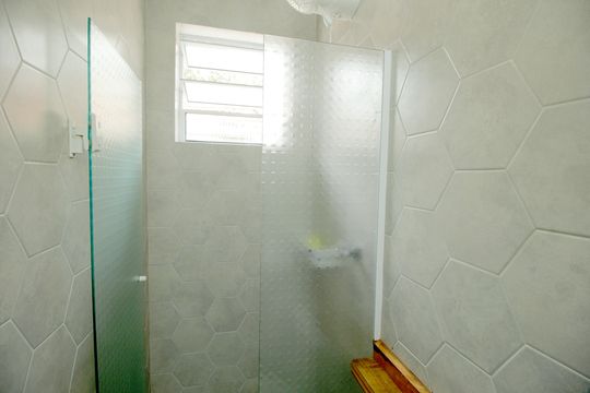Banheiro da Suíte 1 de casa à venda com 3 quartos, 127m² em Vila Camilópolis, Santo André
