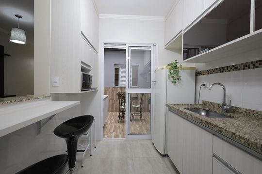 Cozinha de apartamento para alugar com 2 quartos, 50m² em Jardim Santo Antônio, Santo André