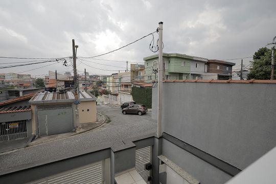 Vista Quarto 2 de apartamento para alugar com 2 quartos, 50m² em Jardim Santo Antônio, Santo André