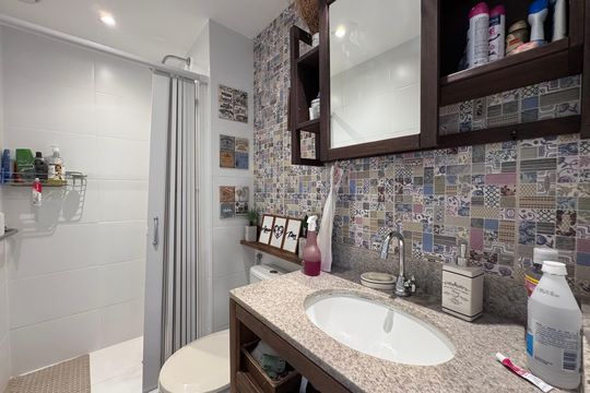 Banheiro Social de apartamento à venda com 3 quartos, 144m² em Recreio dos Bandeirantes, Rio de Janeiro