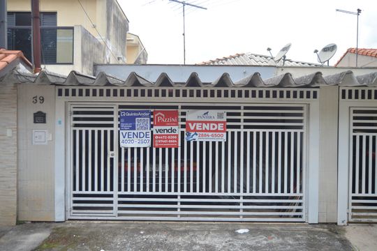 Fachada de casa à venda com 2 quartos, 105m² em Parque Oratório, Santo André