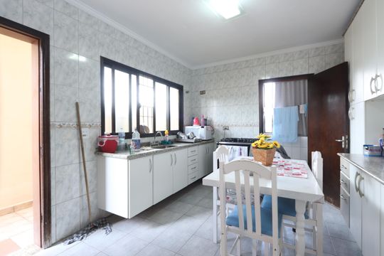 Cozinha de casa à venda com 3 quartos, 207m² em Vila Alpina, São Paulo