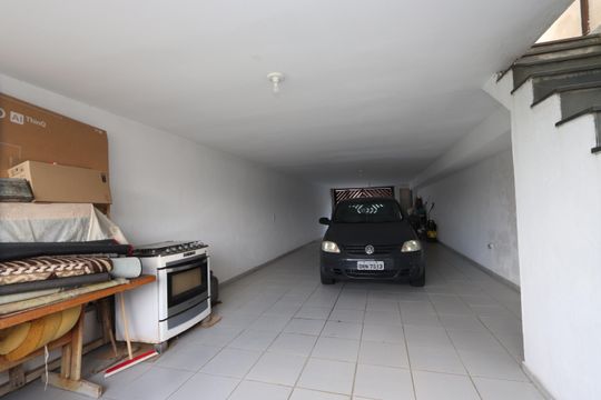 Garagem de casa à venda com 3 quartos, 207m² em Vila Alpina, São Paulo