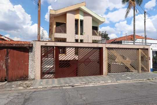 Fachada de casa à venda com 3 quartos, 207m² em Vila Alpina, São Paulo