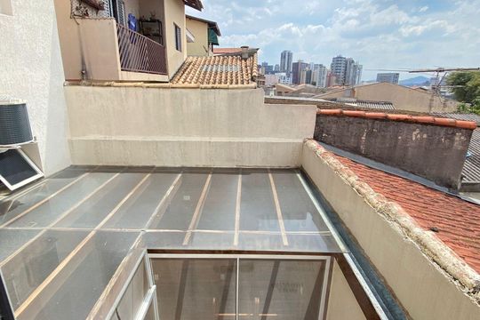 Sala - Cozinha - Vista de casa para alugar com 2 quartos, 120m² em Vila Campesina, Osasco