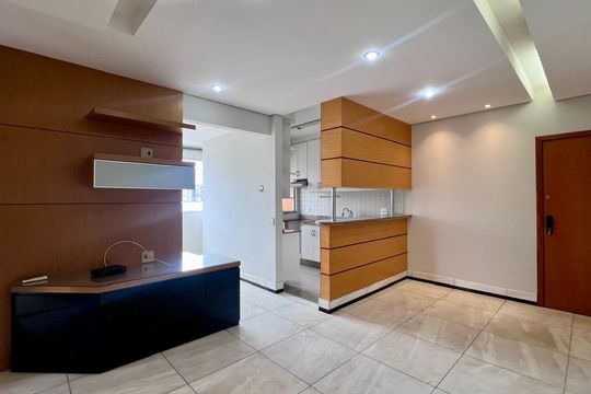 sala  de apartamento à venda com 2 quartos, 64m² em Lourdes, Belo Horizonte