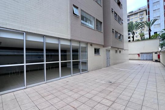 Área comum de apartamento à venda com 2 quartos, 64m² em Lourdes, Belo Horizonte