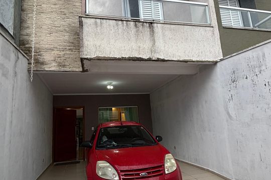 Garagem de casa à venda com 3 quartos, 146m² em Vila Cecília Maria, Santo André