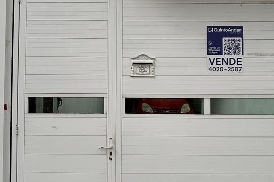 Fachada de casa à venda com 3 quartos, 146m² em Vila Cecília Maria, Santo André