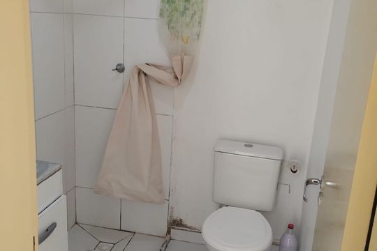 Banheiro de apartamento à venda com 2 quartos, 60m² em Coronel Aparicio Borges, Porto Alegre