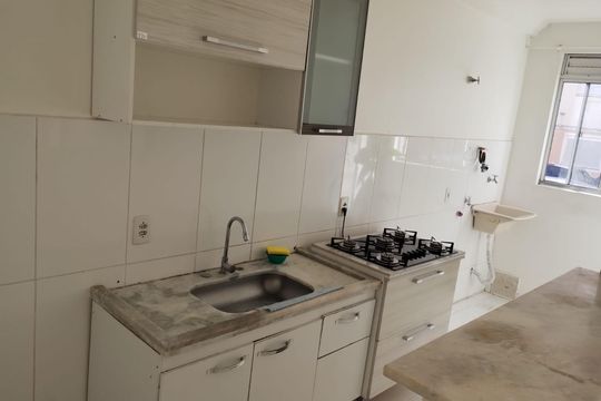 Cozinha de apartamento à venda com 2 quartos, 60m² em Coronel Aparicio Borges, Porto Alegre