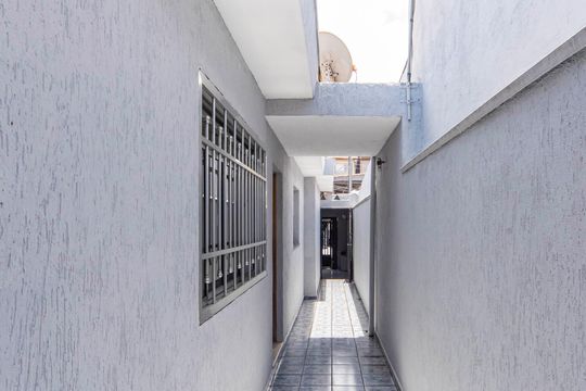 Corredor Externo de casa à venda com 3 quartos, 90m² em Jardim Itapoan, Santo André
