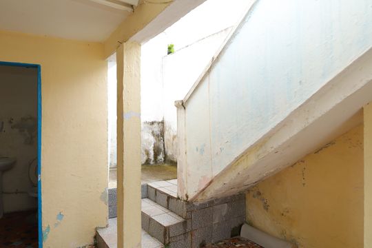 Salão de confraternização - Hall de entrada de casa à venda com 2 quartos, 250m² em Jardim Adelaide, São Paulo