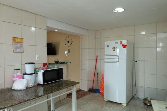 Cozinha de casa à venda com 2 quartos, 250m² em Jardim Adelaide, São Paulo