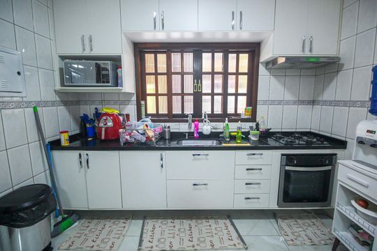 Cozinha de casa à venda com 3 quartos, 126m² em Parque Monte Alegre, Taboão da Serra