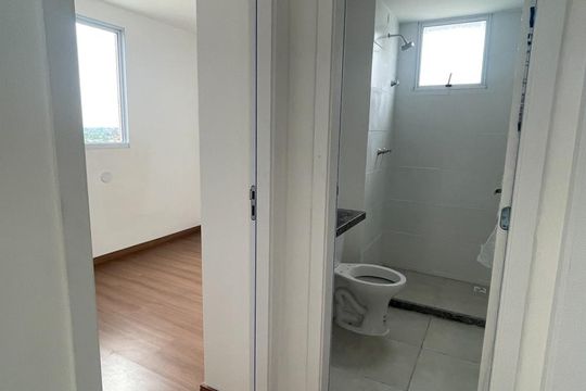 Corredor de apartamento para alugar com 2 quartos, 44m² em Chácaras Rio-petrópolis, Duque de Caxias