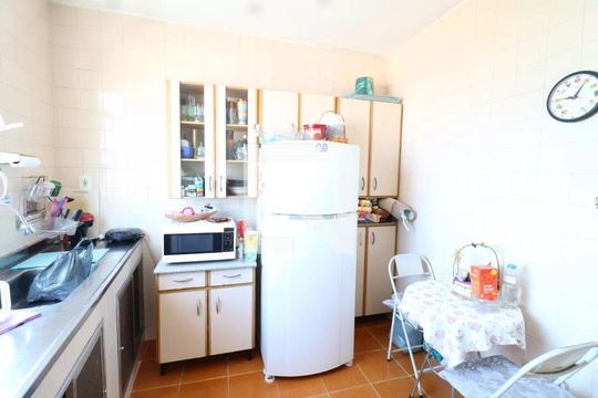 Cozinha de casa à venda com 3 quartos, 110m² em Jardim Carioca, Rio de Janeiro