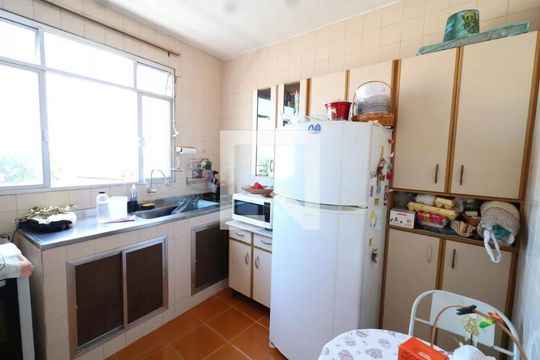 Cozinha de casa à venda com 3 quartos, 110m² em Jardim Carioca, Rio de Janeiro