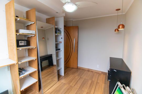 Quarto 2 de apartamento à venda com 2 quartos, 60m² em Ingá, Niterói