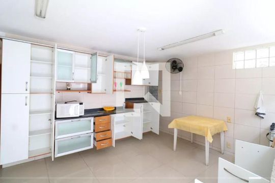 Cozinha de casa para alugar com 2 quartos, 210m² em Jardim Carioca, Rio de Janeiro