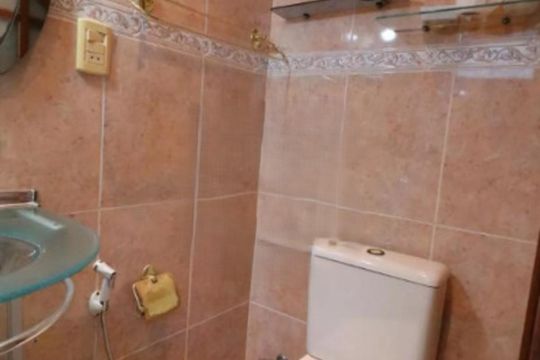 Banheiro de casa para alugar com 2 quartos, 210m² em Jardim Carioca, Rio de Janeiro