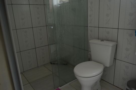 Casa para alugar com 1 quarto, 200m² em Recreio Rio Bonito, Suzano