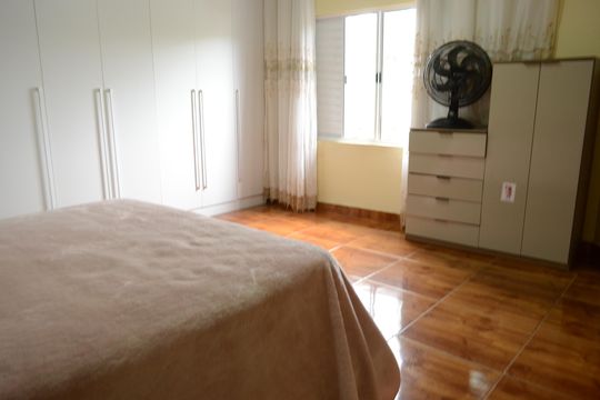 Casa para alugar com 1 quarto, 200m² em Recreio Rio Bonito, Suzano