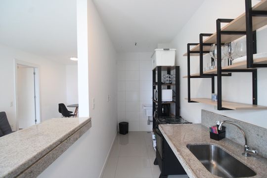Cozinha de apartamento à venda com 2 quartos, 77m² em Barra Olímpica, Rio de Janeiro