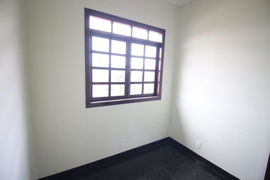 Quarto 1 de casa à venda com 6 quartos, 450m² em Santa Helena, Belo Horizonte