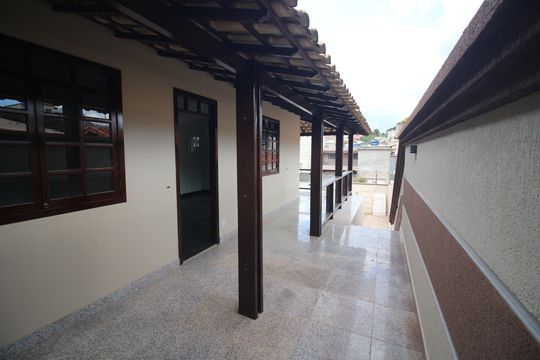 Quintal de casa à venda com 6 quartos, 450m² em Santa Helena, Belo Horizonte