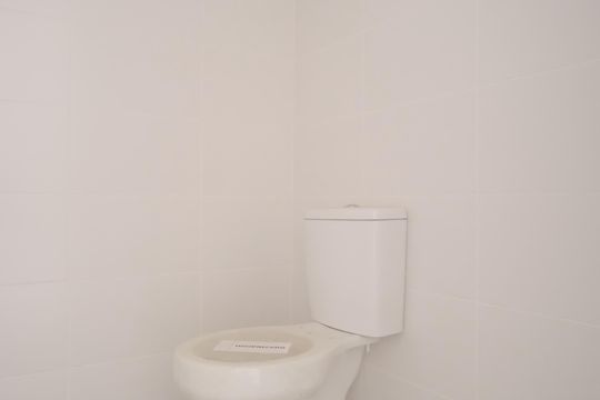 Banheiro de kitnet/studio à venda com 1 quarto, 37m² em Chácara Seis de Outubro, São Paulo