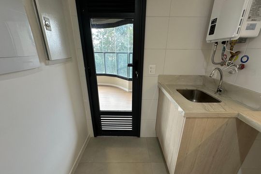 Área de Serviço de apartamento à venda com 2 quartos, 123m² em Alphaville Industrial, Barueri