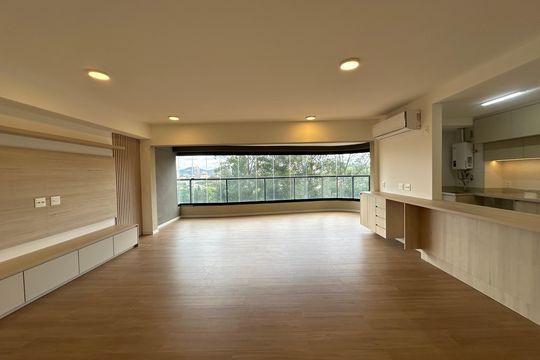 Sala de apartamento à venda com 2 quartos, 123m² em Alphaville Industrial, Barueri