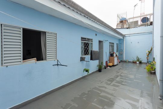 Quintal de casa à venda com 3 quartos, 303m² em Jardim Pedreira, São Paulo