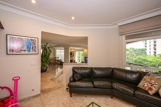 Sala de apartamento para alugar com 4 quartos, 227m² em Vila Morumbi, São Paulo