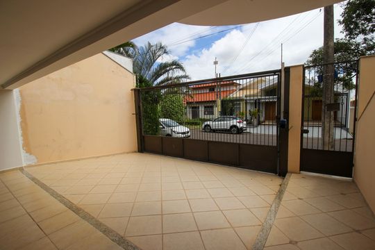 Casa para alugar com 3 quartos, 276m² em Jardim Pagliato, Sorocaba
