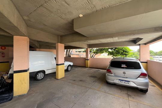 Garagem de apartamento para alugar com 3 quartos, 60m² em Minas Caixa, Belo Horizonte