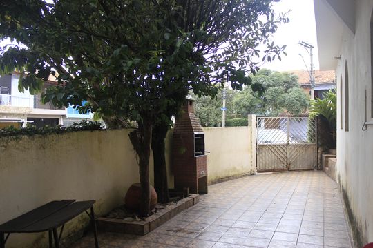 Garagem  de casa à venda com 4 quartos, 215m² em Jardim Rosa de Franca, Guarulhos