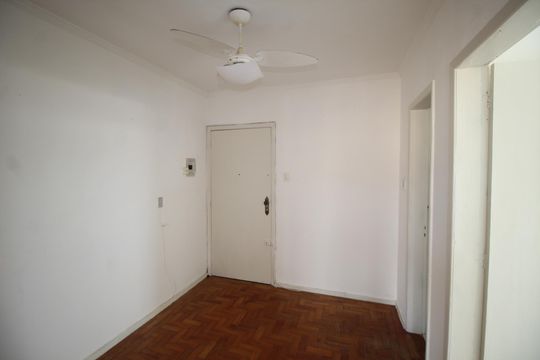 Sala de Jantar de apartamento à venda com 2 quartos, 51m² em Passo da Areia, Porto Alegre