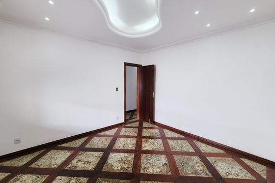 Casa para alugar com 3 quartos, 200m² em Dom Bosco, Betim