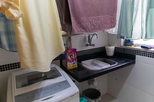 Área de Serviço de casa para alugar com 3 quartos, 300m² em Santa Rosa, Niterói