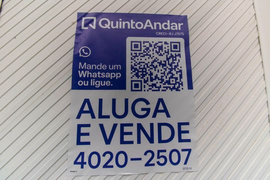 Plaquinha  de casa para alugar com 3 quartos, 300m² em Santa Rosa, Niterói
