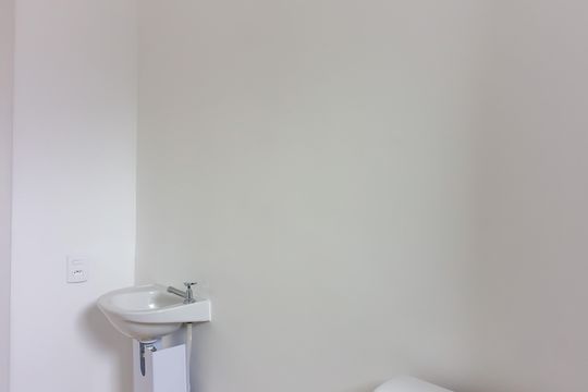 Banheiro de apartamento para alugar com 1 quarto, 24m² em Vila Lageado, Osasco